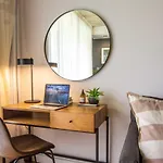Amazing Oasis In Heart Of Palermo Hollywood -C1A-