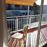 Monoambiente, Balcon Terraza, Sol Y Luz, Pleno Recoleta