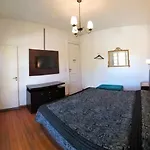 515 St. Patrick Guesthouse Hotel