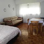 Studio en Palermo para 3 personas. Cerca hipódromo y embajada Venezuela