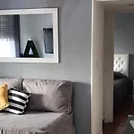 SELIZ SUITES II, CON COCHERA y DESAYUNO OPCIONAL EN CERCANÍA