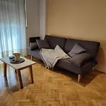 Departamento En El Tradicional Barrio De Almagro