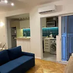 Julia\'S House