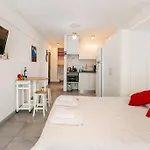 Espacio C/ Patio Privado, Lavadora Y Tv Premium