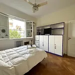 Av.Pueyrredon- Barrio Norte - 5 Personas