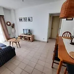 Sobre Av Rivadavia Con Wifi Luminoso Amplio Y Comodo Depto
