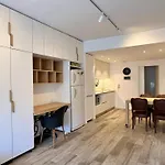 Quiet & Modern Apt In Saavedra