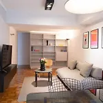 Iris Elegant Apartment