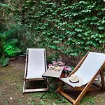 Elegante Departamento Con Jardin En Caballito