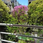 Loft monoambiente entrepiso y balcón francés