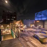 Up América Plaza