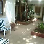 Hotel De La Rue