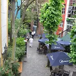 Europlaza Hotel&Suites