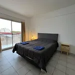 Cozy Apartment In Movistar Arena