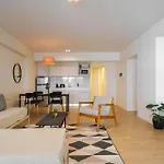 Fliphaus Be Libertador - Lux Loft 12-22