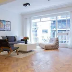 Mentha Spacious Apartment