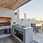 Soho Apartments