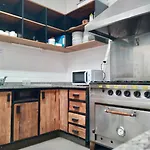 Sabatico Travelers Hostel & Guesthouse