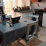 Juramento 1300 Compartido Solo Mujeres