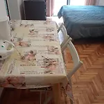 Agradable Departamento Con Balcon Zona Embajada Usa Rural Bosques De Palermo