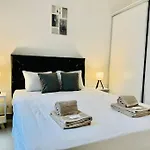 Espacioso Apartamento 2 Ambientes Con Patio