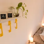 Imperdible En Recoleta Para 2 - Con Balcon, Todo Luz!