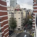Dpto En Excelente Ubicacion, Muy Luminoso Y Comodo, A Media Cuadra Del Subte