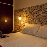 Vibes Music Hotel