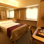 Hotel Aeroparque Inn & Suites
