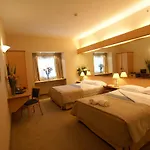 Hotel Aeroparque Inn & Suites