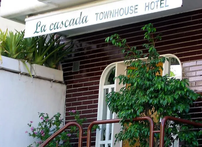 La Cascada Townhouse Hotel