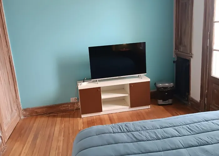 Amplia Habitacion Estilo Luis XV