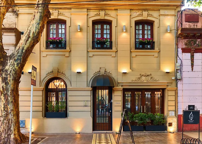 Miravida Soho Hotel & Wine Bar