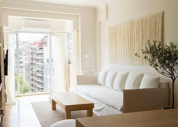 Hestia At Recoleta 2Bdr W Stunning Plaza View