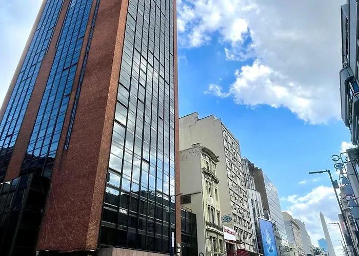 Obelisco 818