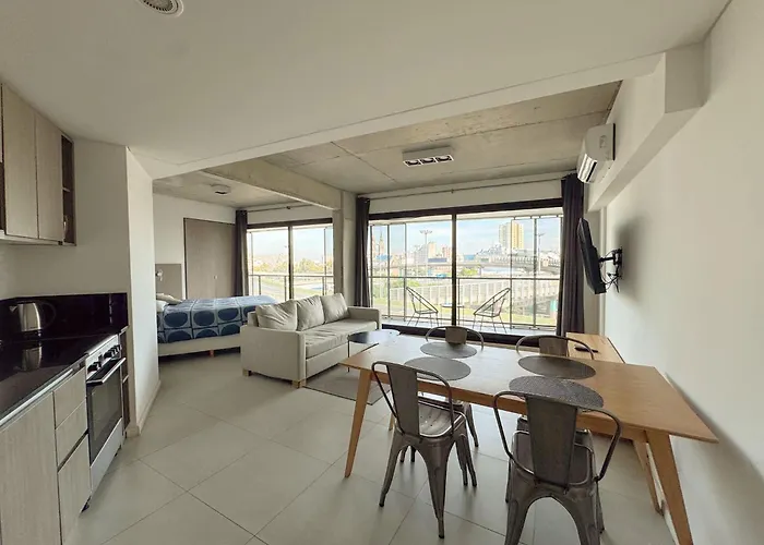 Amplio Loft Con Balcon Sobre La Av 9 De Julio 6C