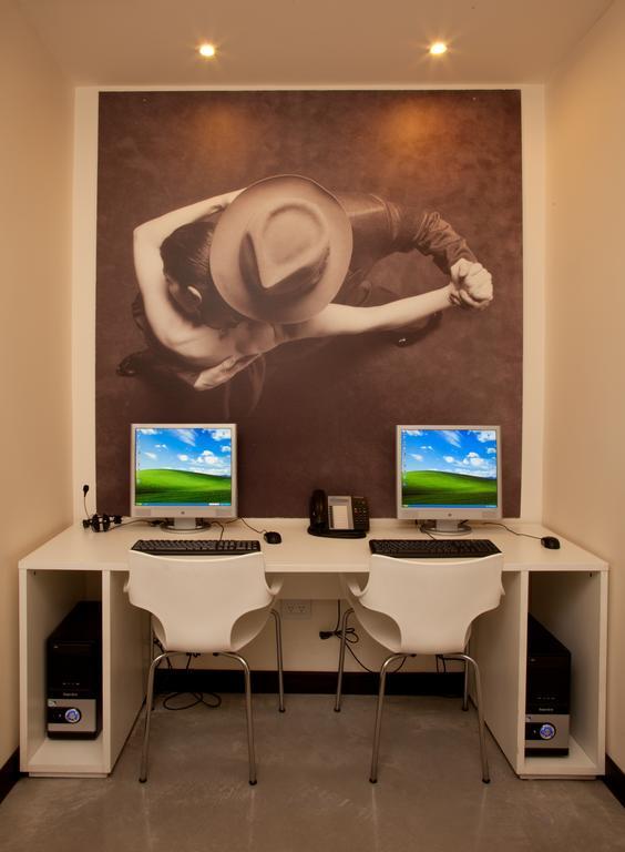 Be Too Loft Apartahotel 3*