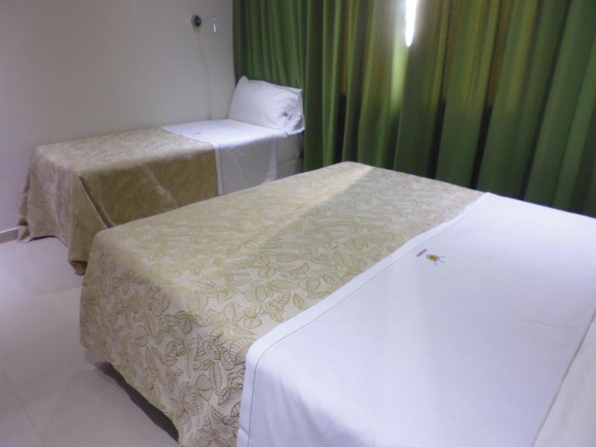 Athos Hotel 3*