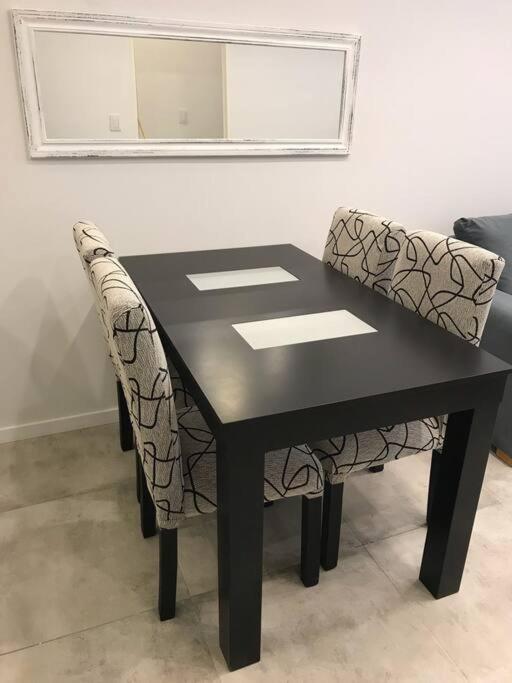 Apartamento In San Telmo En Con Dos Banos Y Balcon A La Calle *