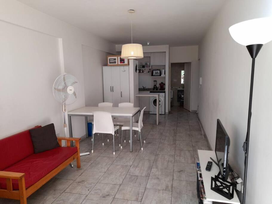 Amplio Monoambiente En Edificio Nuevo Con Estacionamiento Apartamento *