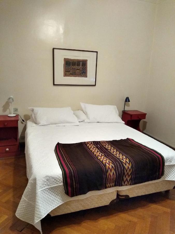 Larrea Y Santa Fe Apartamento