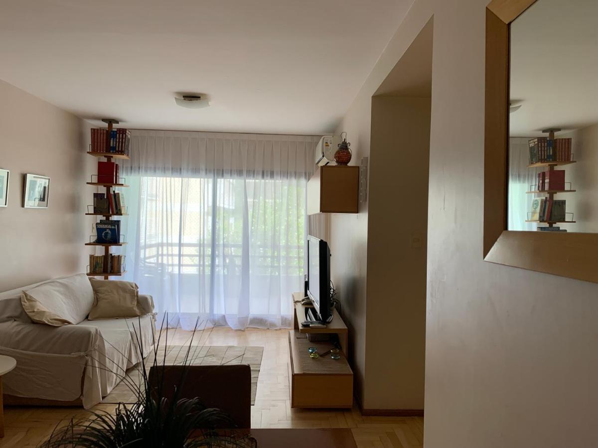 Baez Y Ortega-gaset Apartamento *