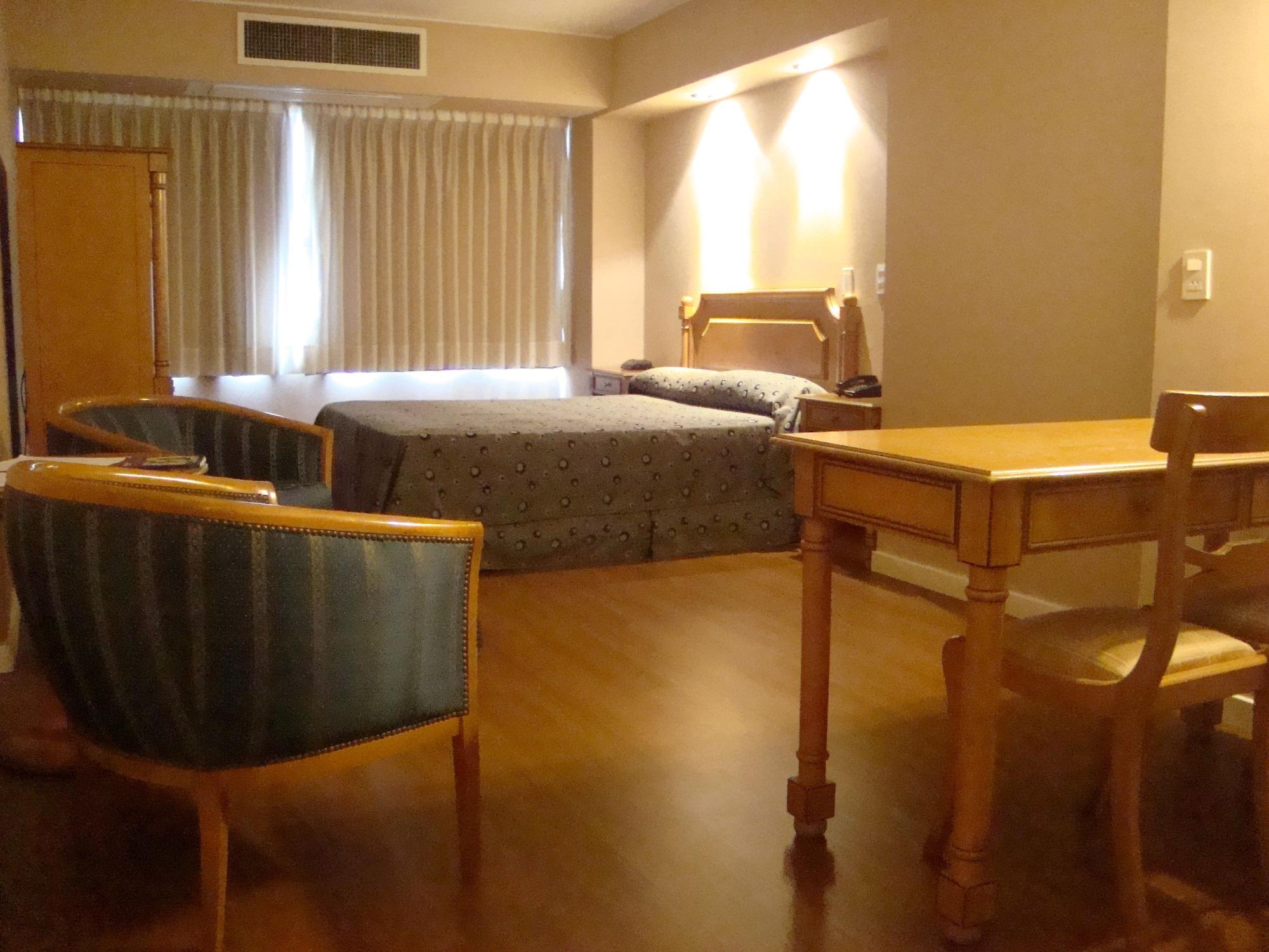Hotel Up América Plaza