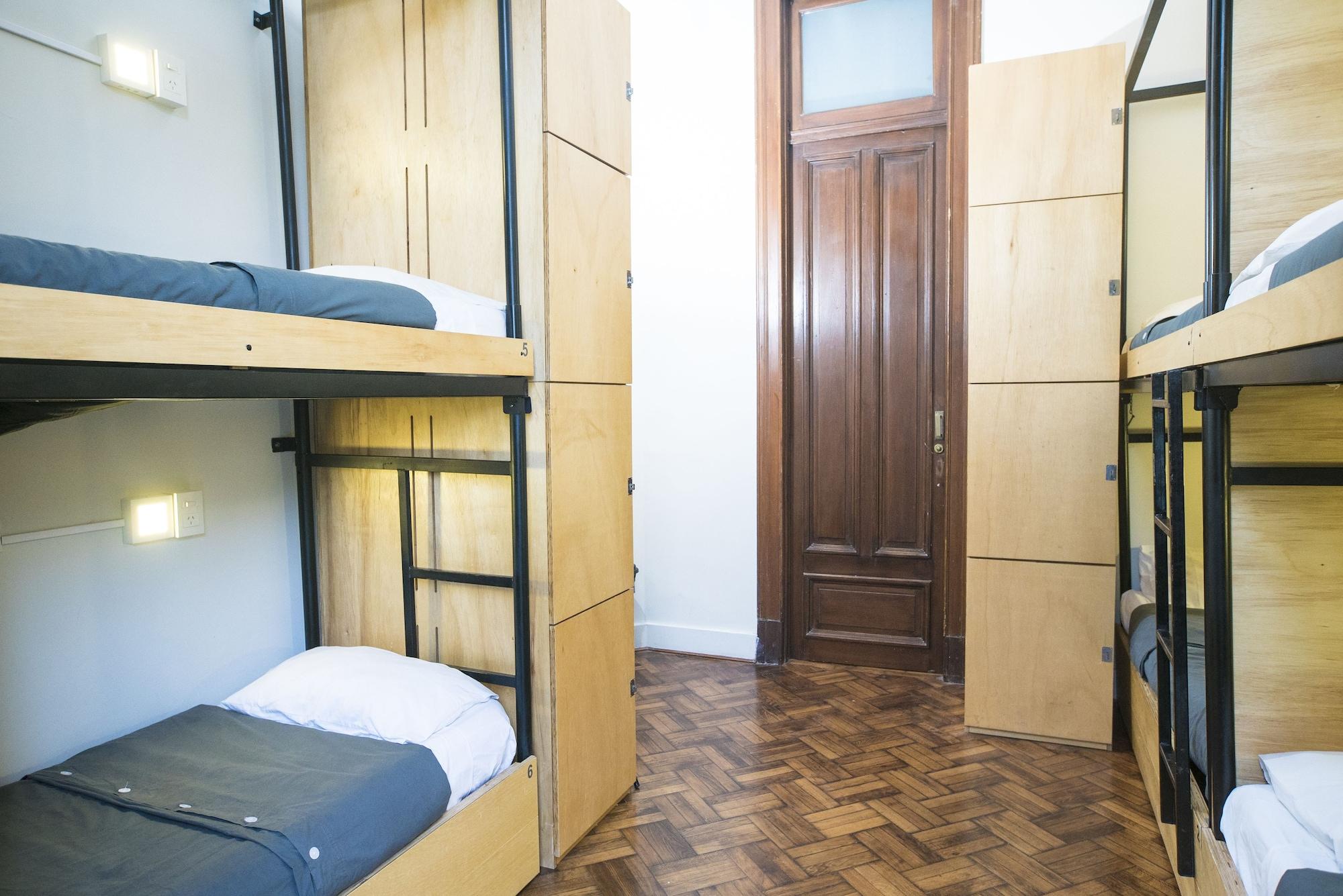 Hostal Milhouse Avenue (adults Only) *