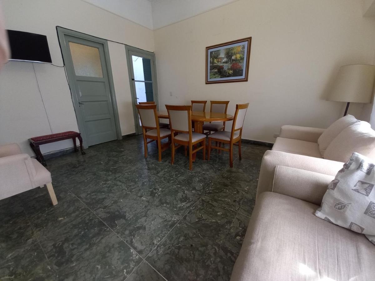 Casa Artigas 5684 Casa de férias Buenos Aires