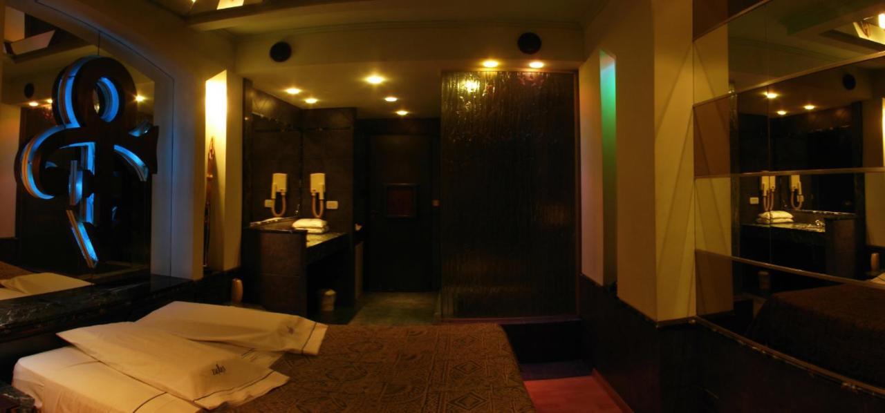 Hotel del amor Dallas 2*