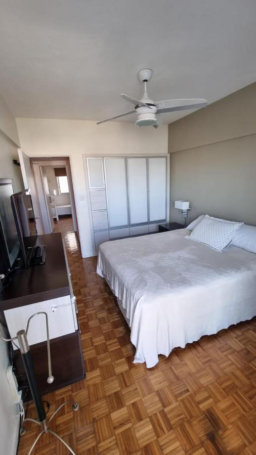 Amplio Departamento Con Vista Abierta Al Cielo De Apartamento Buenos Aires