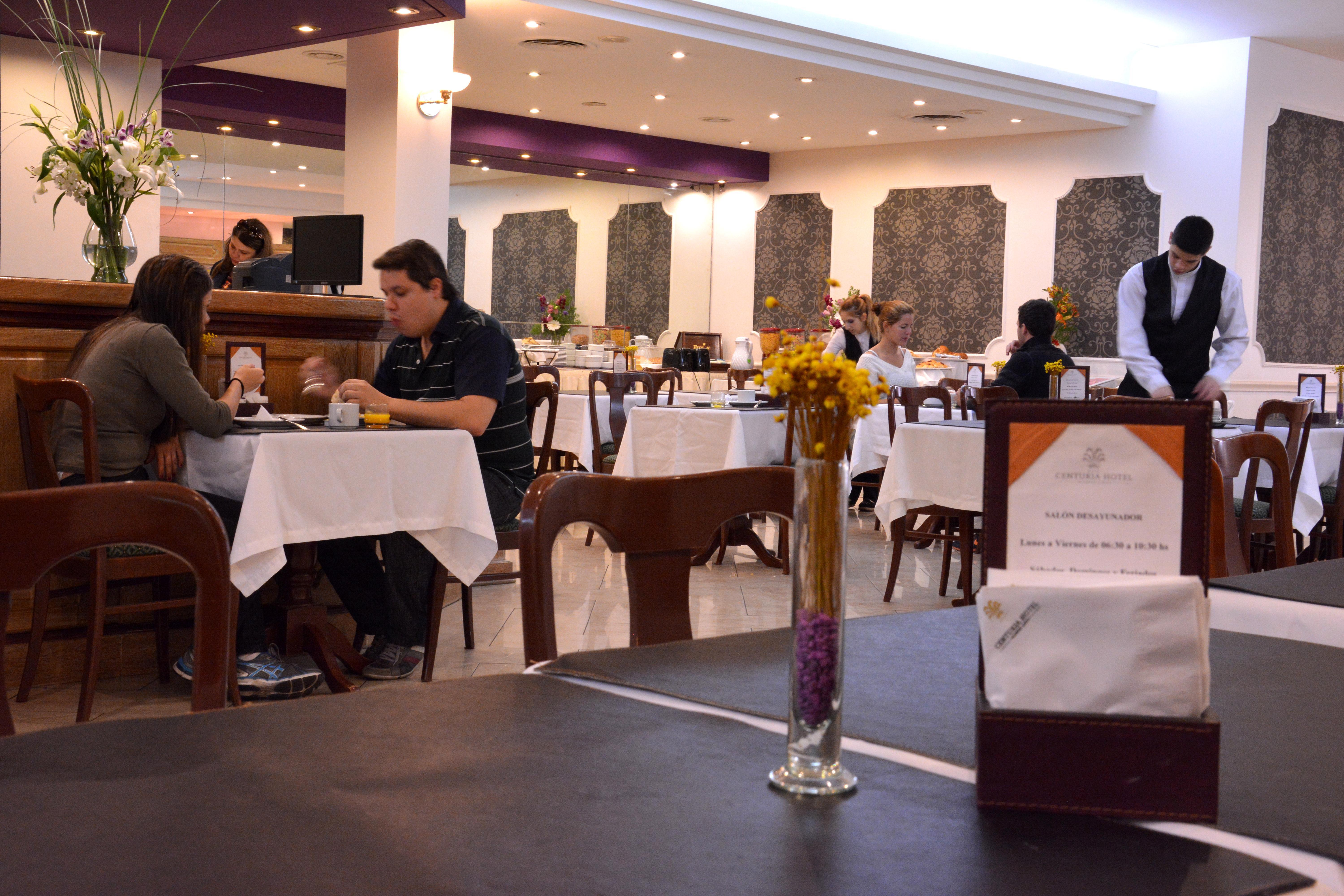 Hotel Centuria 4*