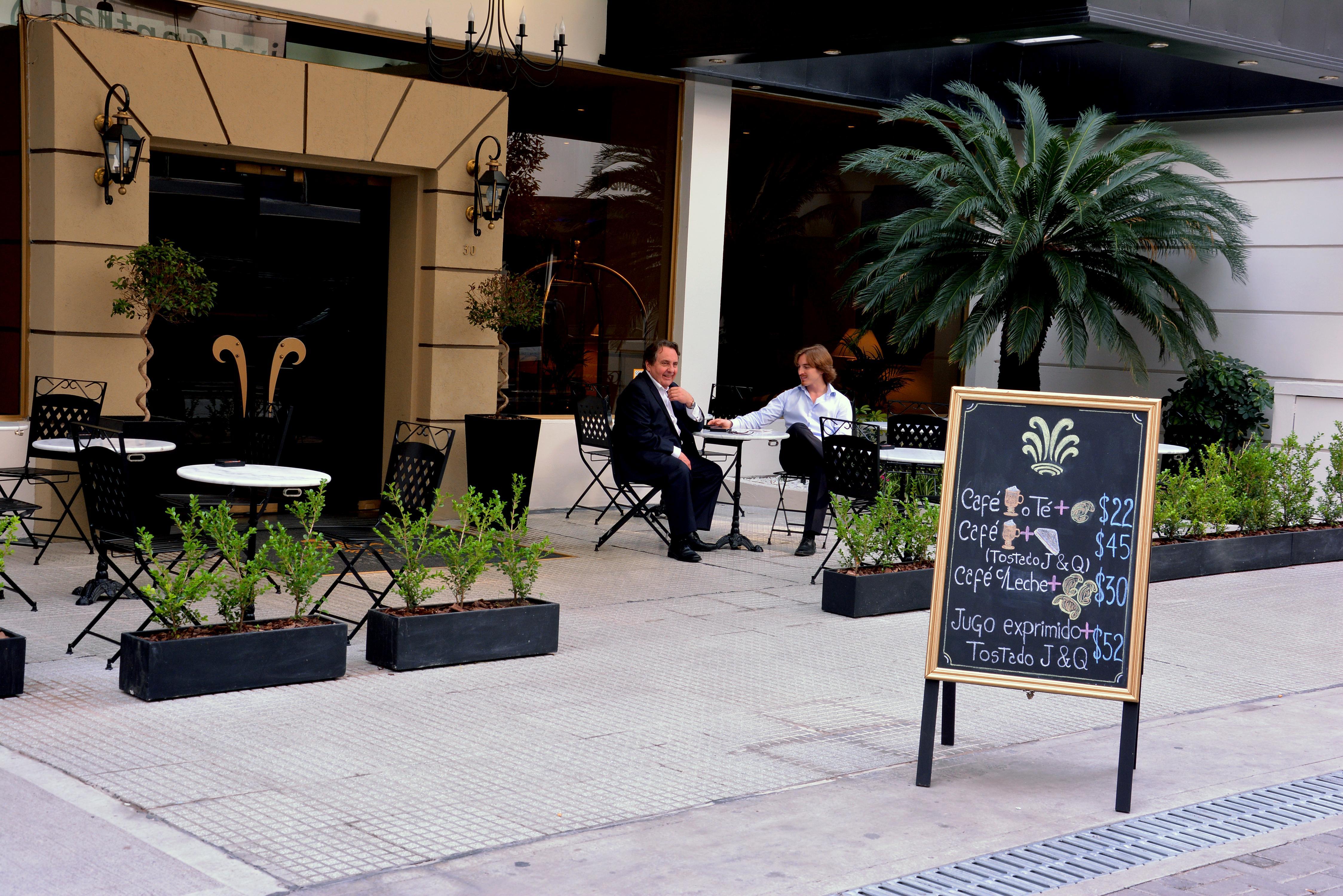 Centuria Hotel 4*