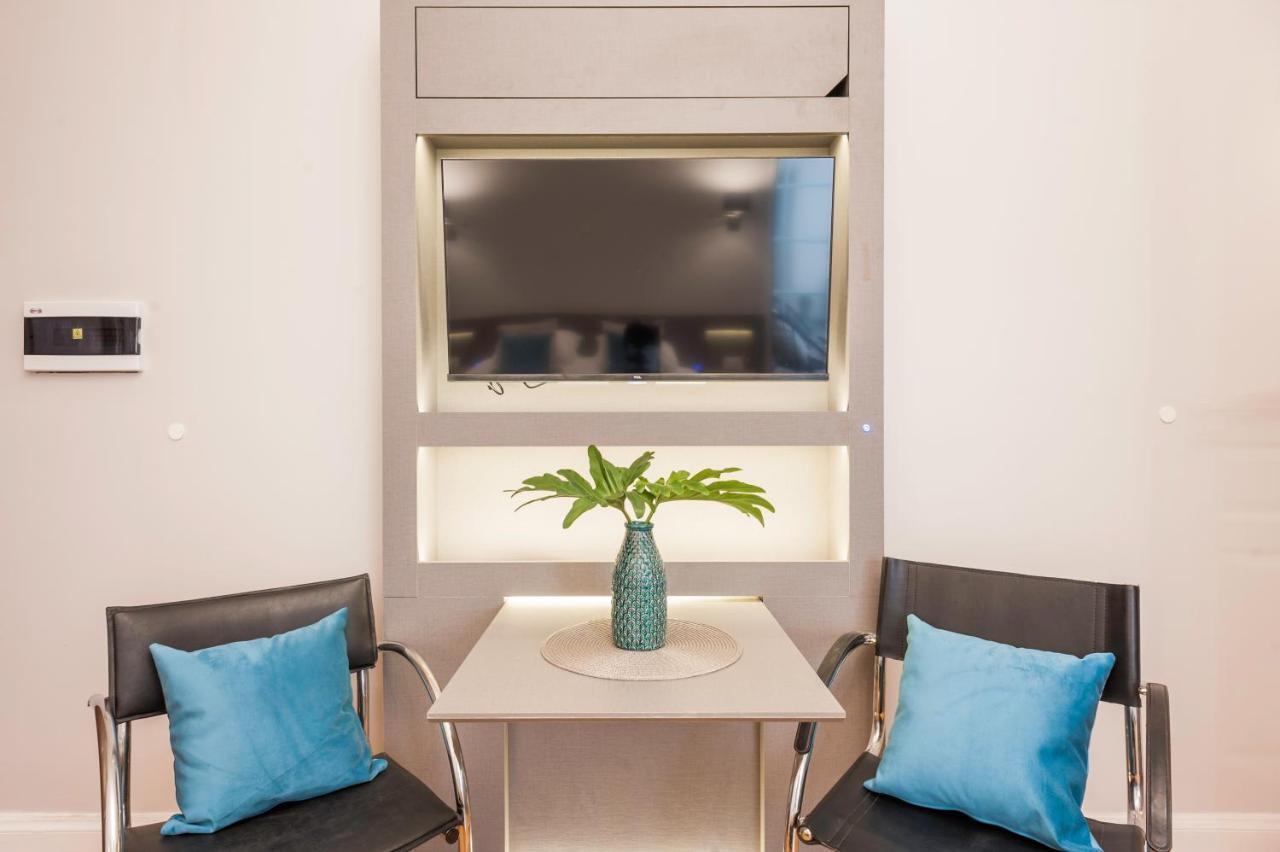 Sarmiento Flats Aparthotel